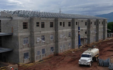 Constructora Fortaleza viviendas complejo apartamentos